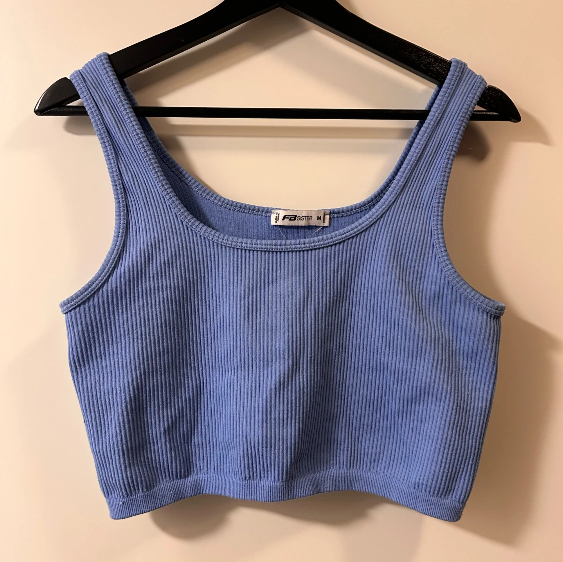 Blå ribbad linnetopp från FBSister