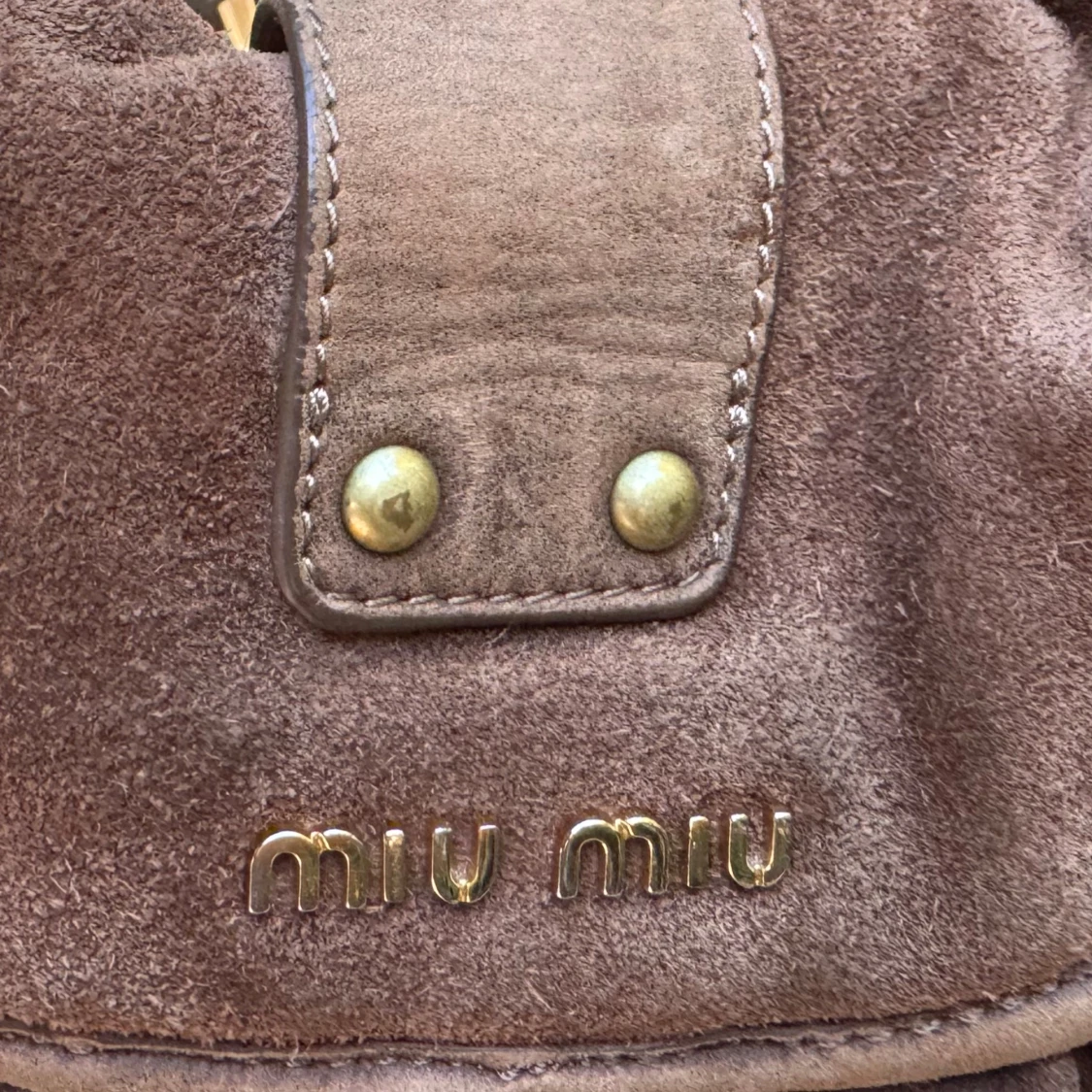 Brun mocka axelväska från Miu Miu - 1