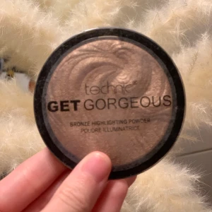 Technic Get Gorgeous highlighter - Den highlighter som jag inte använt.  