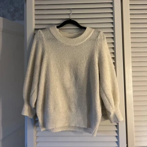 stickad trekvarts tröja  - super mysig till hösten 