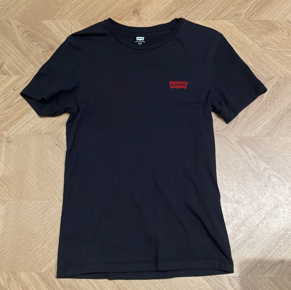 Svart t-shirt från Levi's