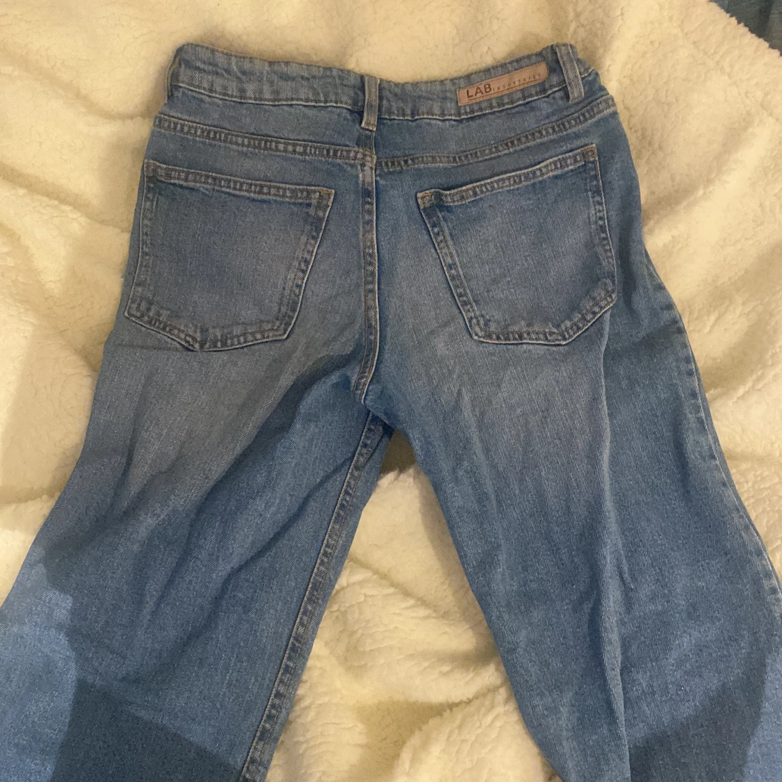 Blå jeansbyxor från LAB - 1