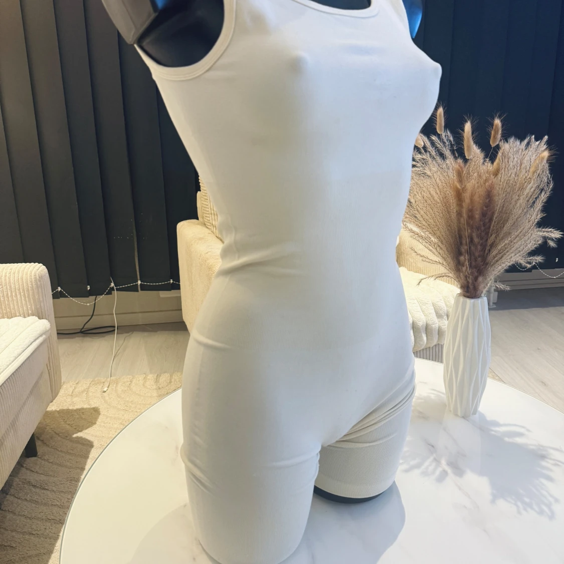 Beige ärmlös bodysuit - 1