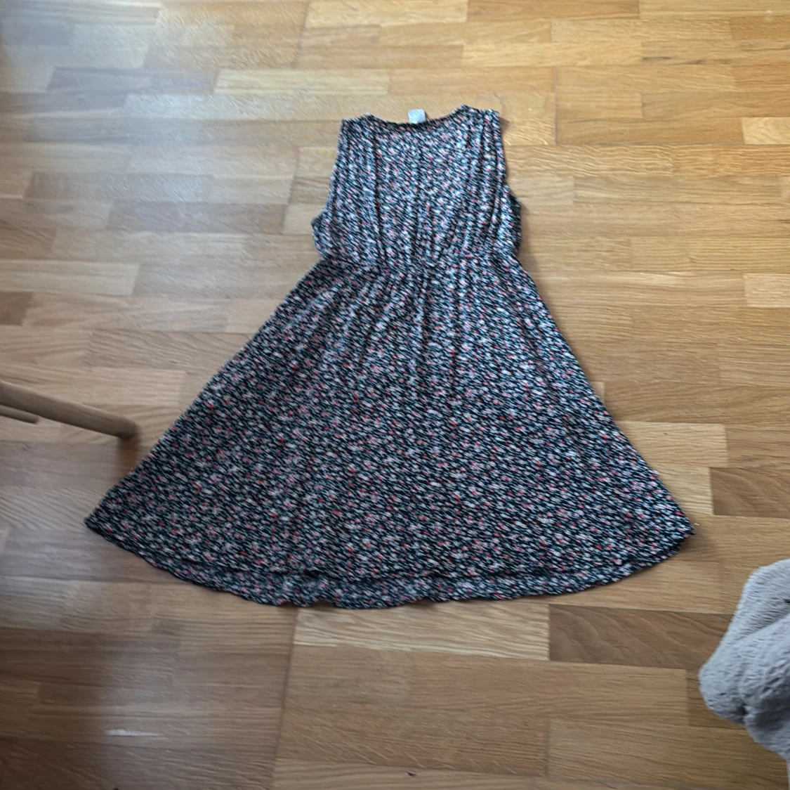 Blommig klänning från Vila - 1