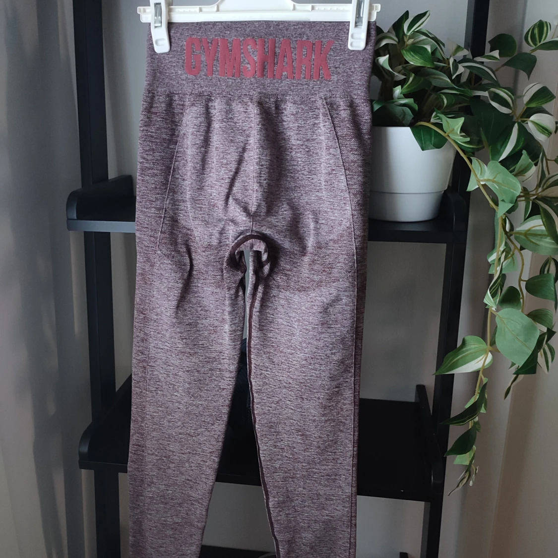 Lila Gymshark Leggings i storlek S - 1
