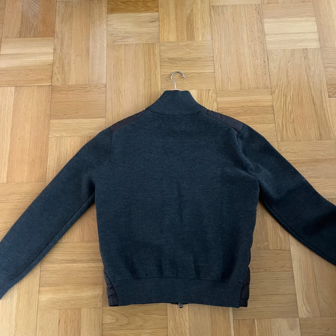 Grå cardigan jacka från Moncler - 1