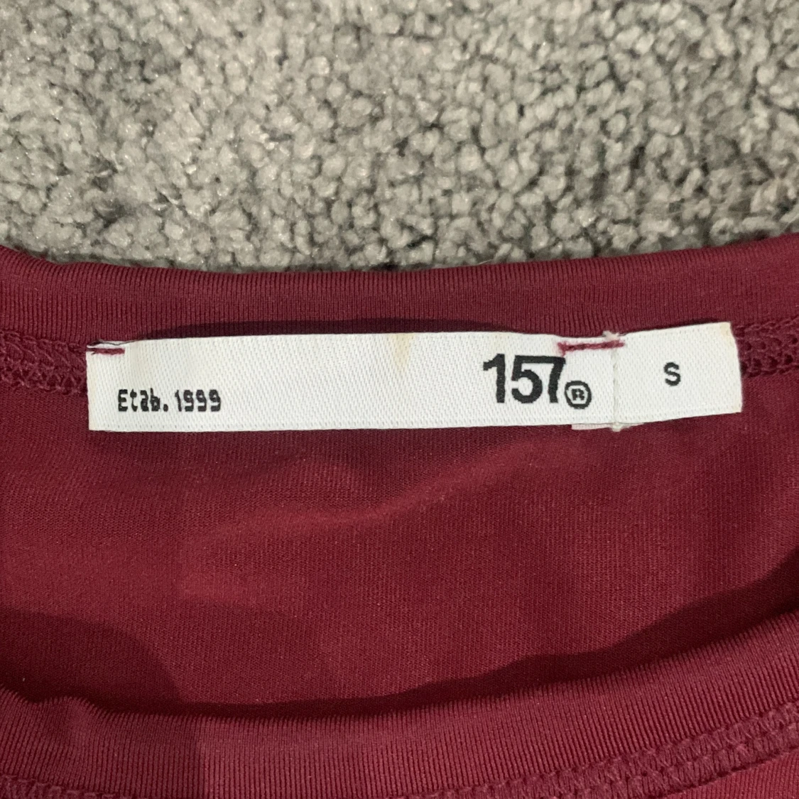 Vinröd långärmad topp från 157 - 1