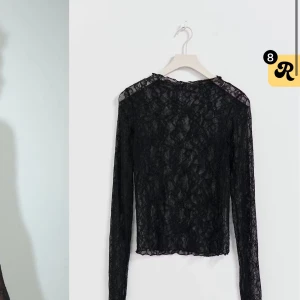 Spetstopp Gina tricot  - Jätte snygg spets topp från Gina som jag aldrig använt, så helt nytt skick!