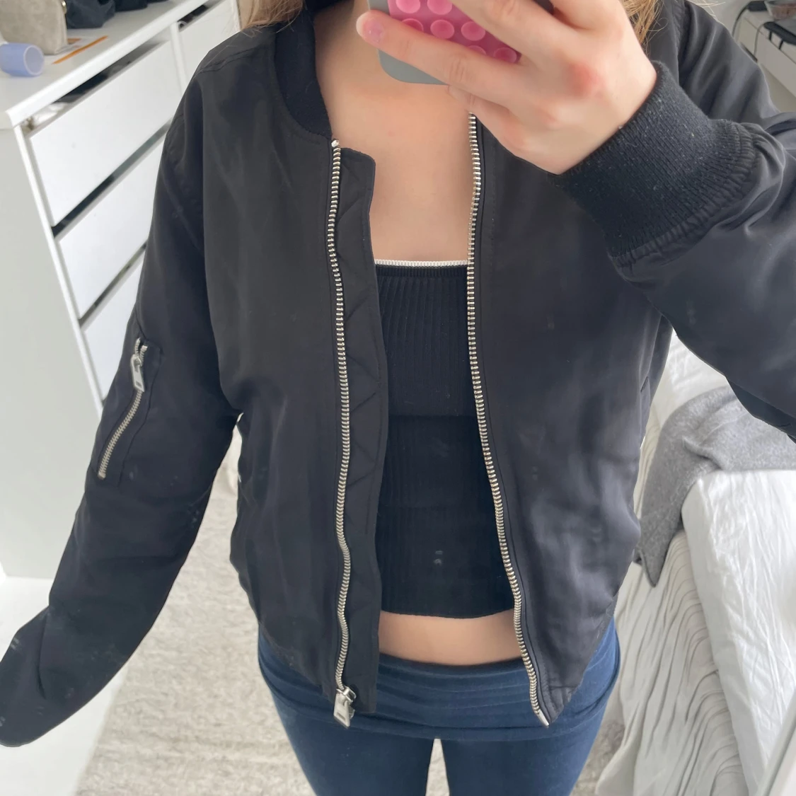 Svart bomberjacka  - 1