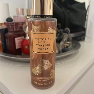Victorias secret toasted honey - 10% använd 