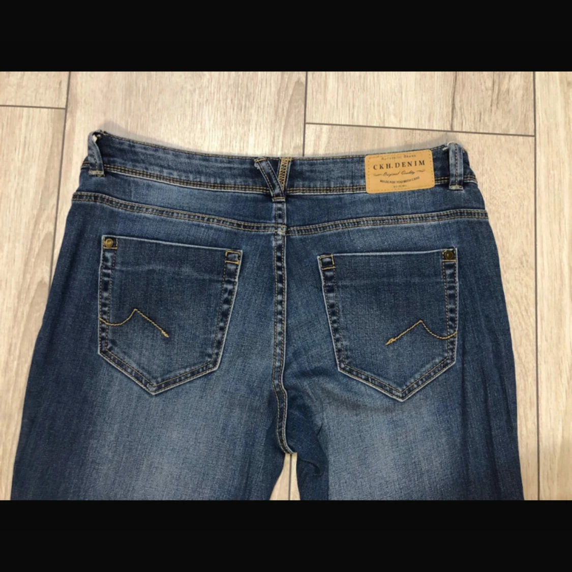 Blå bootcut jeans från Clockhouse - 4