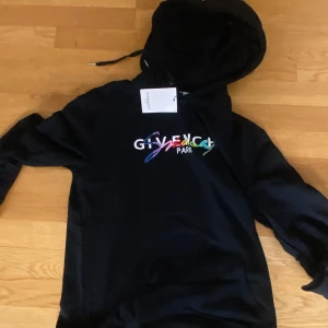 Givenchy - Passar S/M/L