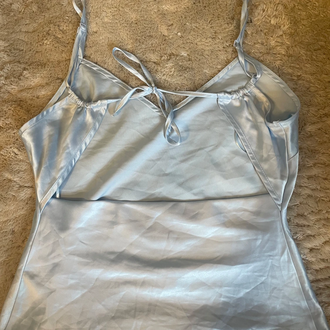 Ljusblå satin linnetopp - 1