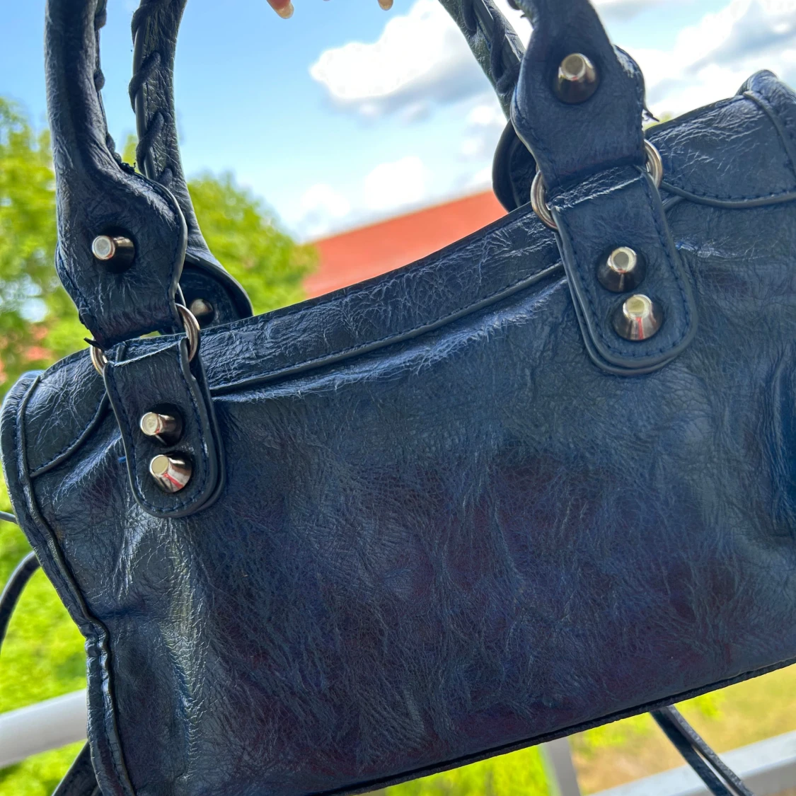 Mörkblå handväska i skinn - 3