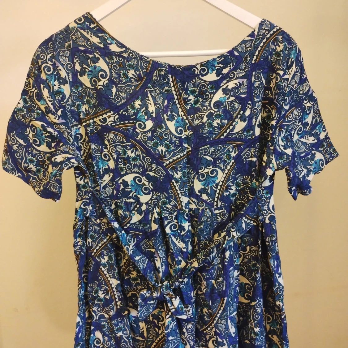 Blå mönstrad kort shortsdress, Jonathan Martin - 2