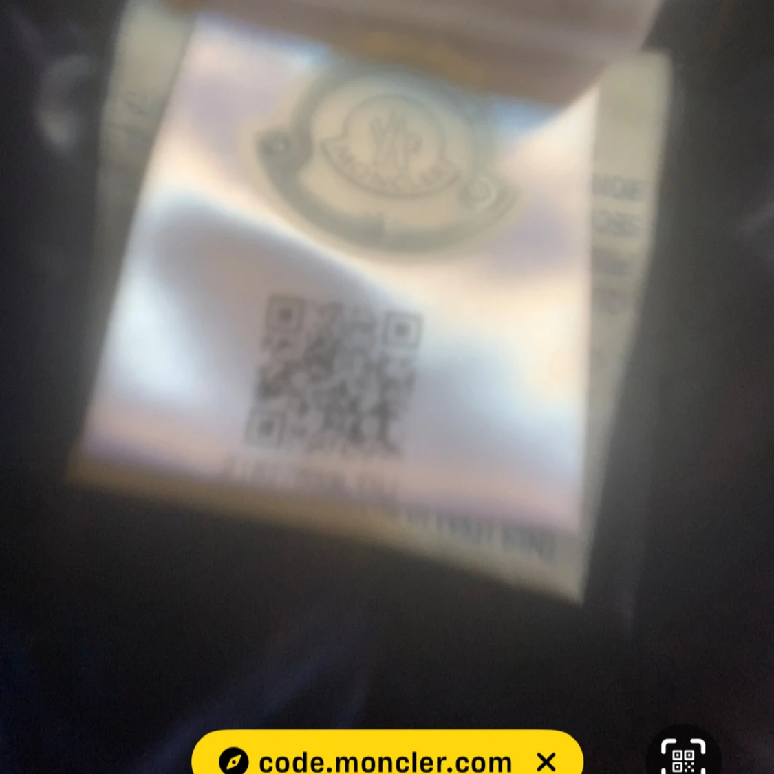 Mörkblå dunväst från Moncler - 3