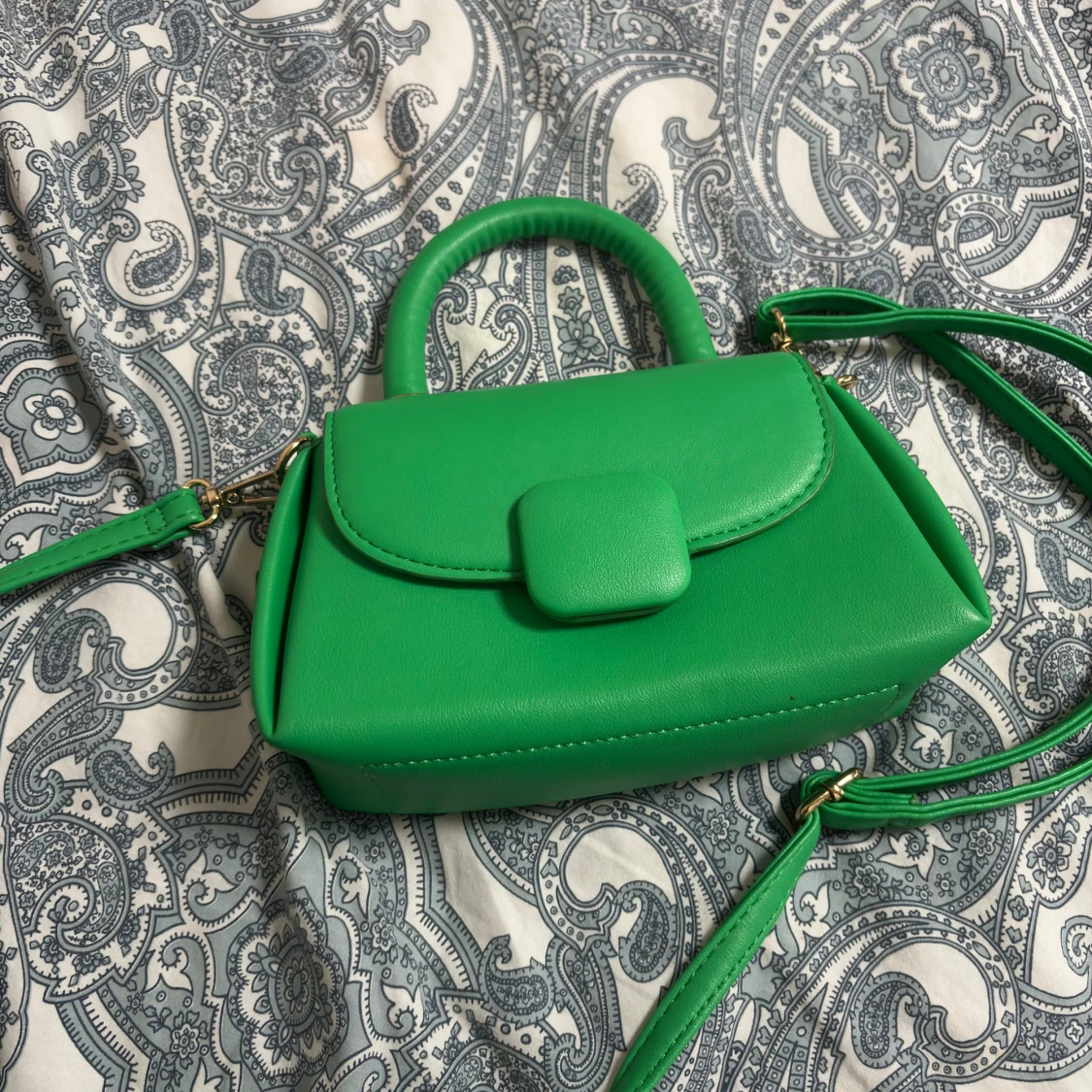 Grön handväska från Primark