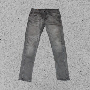 Dondup Ritchie | 34 - Gråa dondup jeans(passform som George) | Toppskick, inga defekter | Om du har några funderingar, tveka då inte på att höra av dig | ⚜️