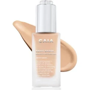 CAIA Dewy Drops Serum Foundation - Säljer en CAIA Dewy Drops Serum Foundation i nyansen 30W. Med egenskaperna hos ett serum och skönheten hos en foundation ger Dewy Drops en naturlig second-skin look med lätt till medium täckning. Denna fjäderlätta serumfoundation jämnar ut hudtonen och ger en blurry, dewy finish. 30ml ca 25 ml återstår