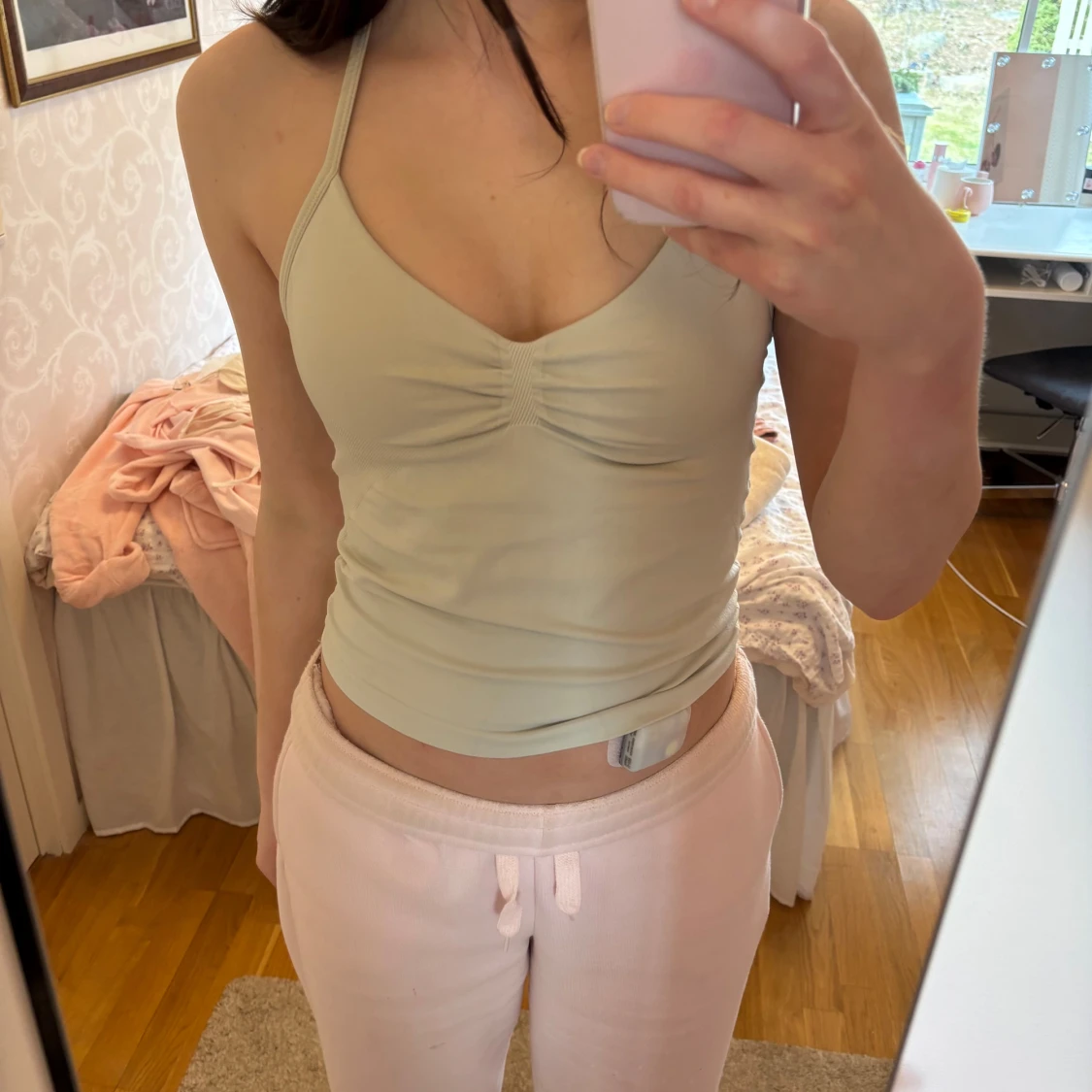 ljusgrönt träningslinne - 1