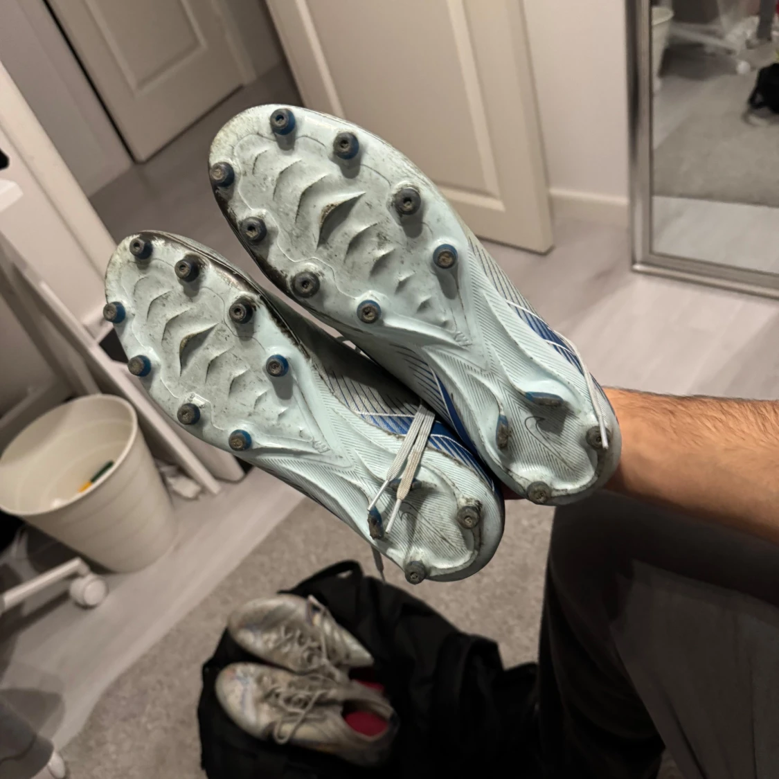 Ljusblå fotbollsskor från Nike - 2