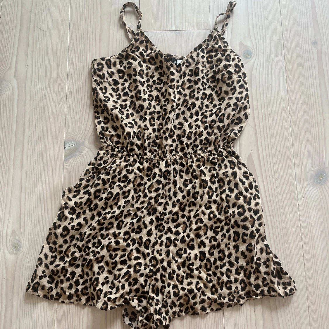 Leopardmönstrad jumpsuit från H&M Divided