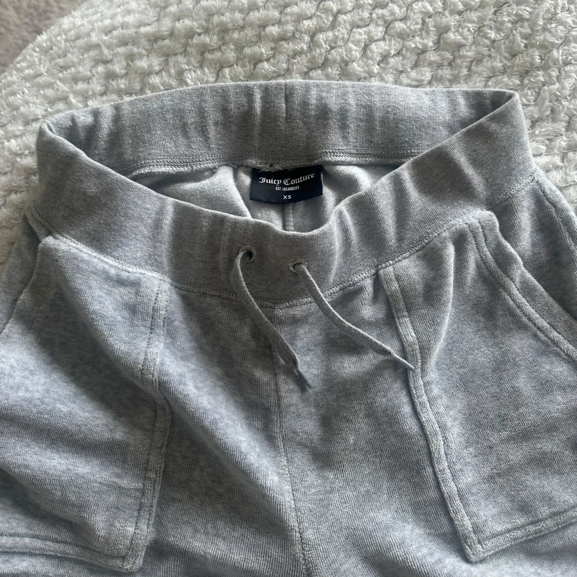 Grått mjukissätt från Juicy Couture - 2