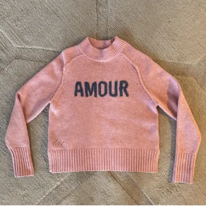 Zadig & Voltaire amour tröja  - Intressekoll💖Köpt på Sellpy. Kom gärna med prisförslag