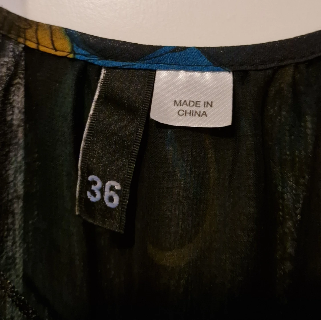 Blommig kortklänning från HM - 2