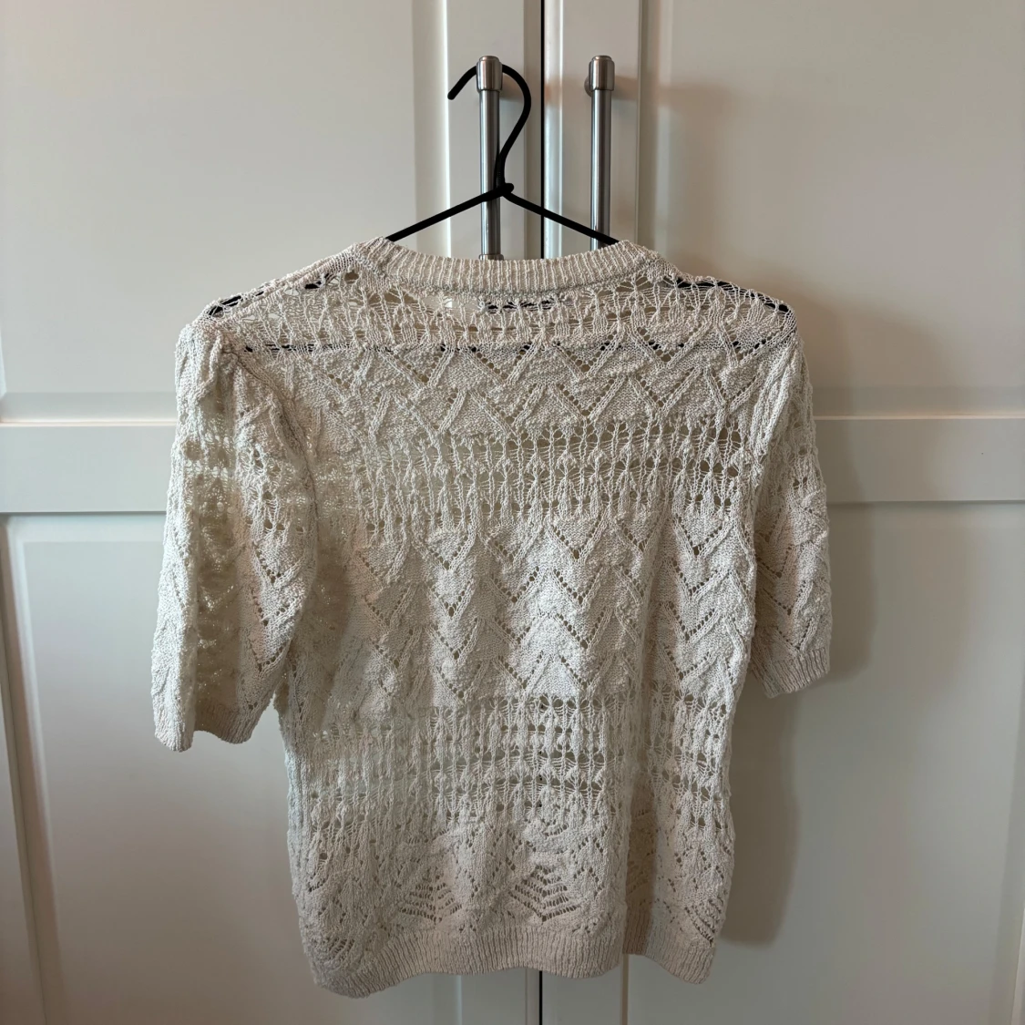 Vit spetsstickad topp från Zara - 1