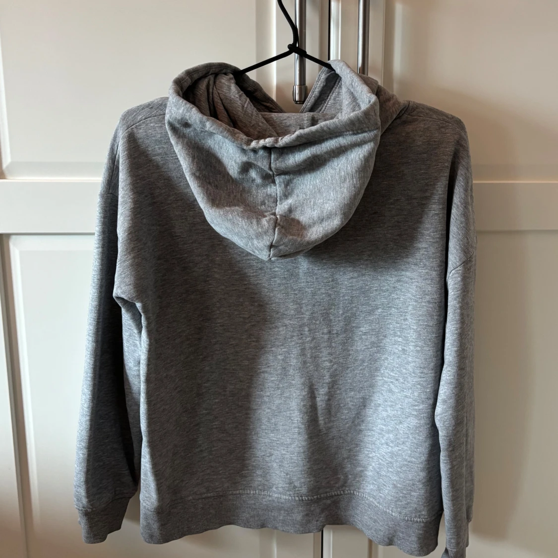 Grå hoodie från 157 - 1