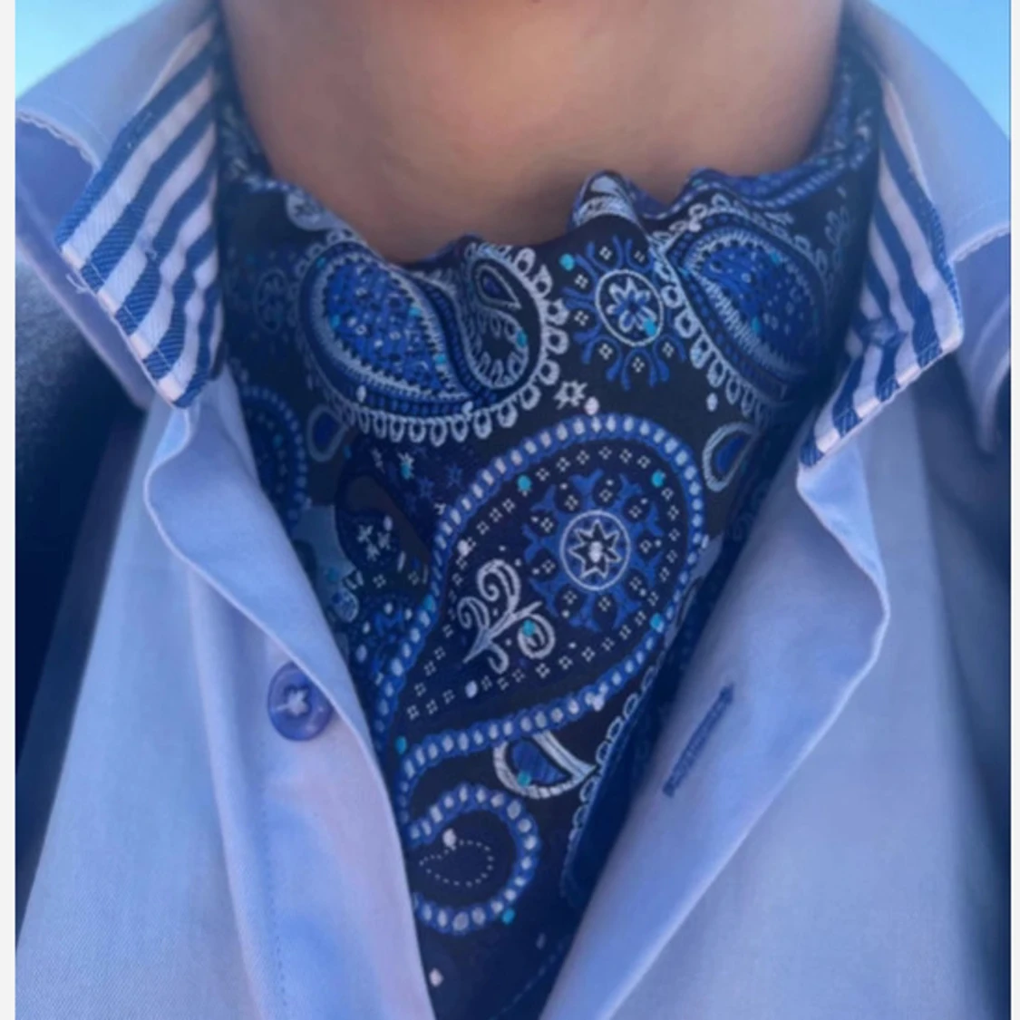 Ascot i olika färger