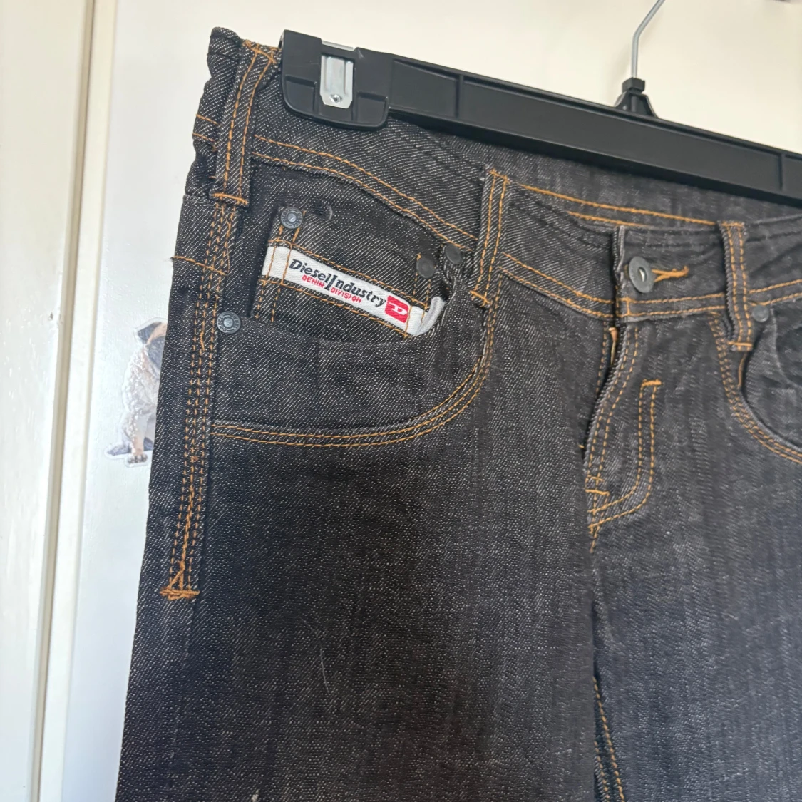 Mörkblå Diesel jeans med kontrastsömmar - 1