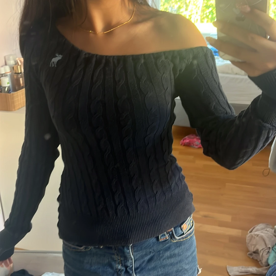 Mörkblå offshoulder stickad tröja Abercrombie - 1