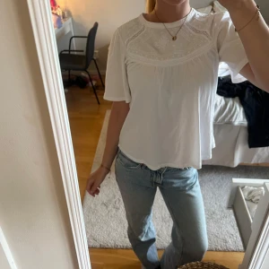 zara topp - säljer supersöt topp från zara! Storlek 164, inga defekter💕