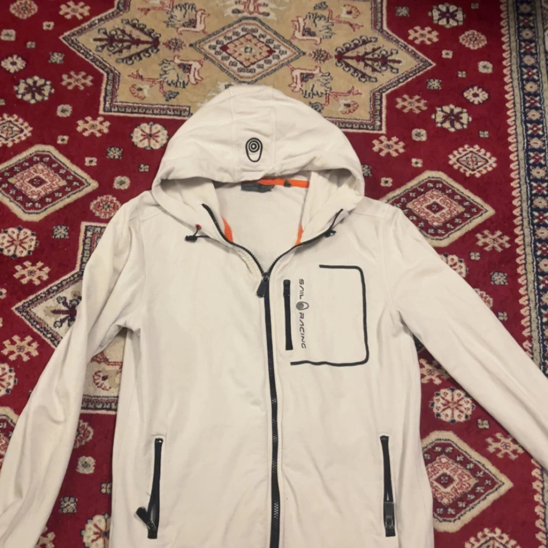 Vit vindjacka från Sail Racing