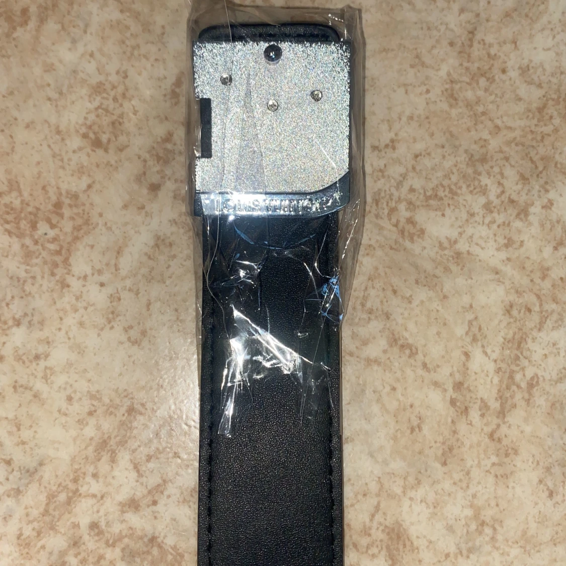 Svart L bälte med silver logga - 2