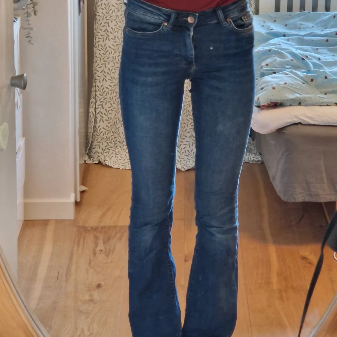 Mörkblå Midwaist Bootcut Jeans