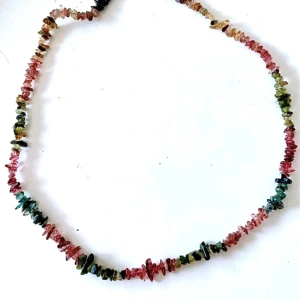 Halsband turmalin - Flerfärgad turmalin , längd 50 cm. 