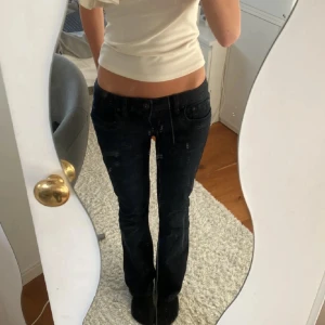 Lågmidjade ltb jeans- valerie - Asnygga ltb jeans som inte kommer till användning längre, W/24, L/32 (passar även L/34), inga defekter!!🥹💕💕orginalpris: 800kr