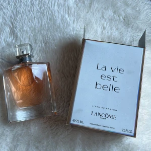 Lancome La Vie Est Belle parfym - Lancome La Vie Est Belle EdP 75ml oanvänd