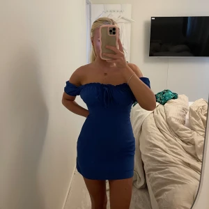 Blå Klänning  - Jättefin blå sommar klänning XS