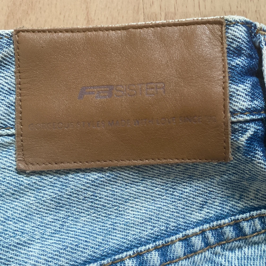 Mom jeans från FB Sister, ljusblå XS - 2