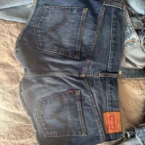 Levis shorts  - Snygga Levis shorts, normalhög midja, s/m