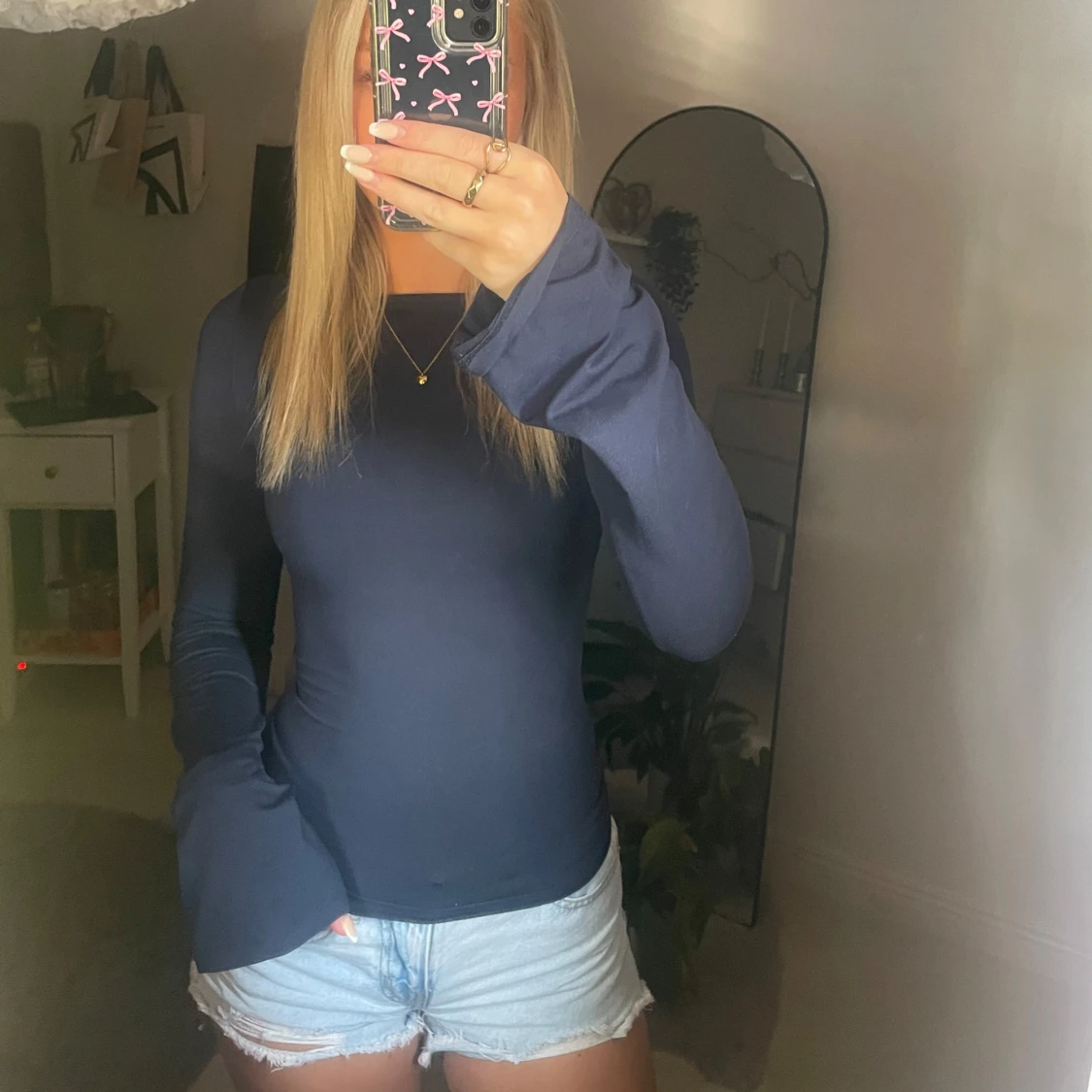 Mörkblå långärmad topp