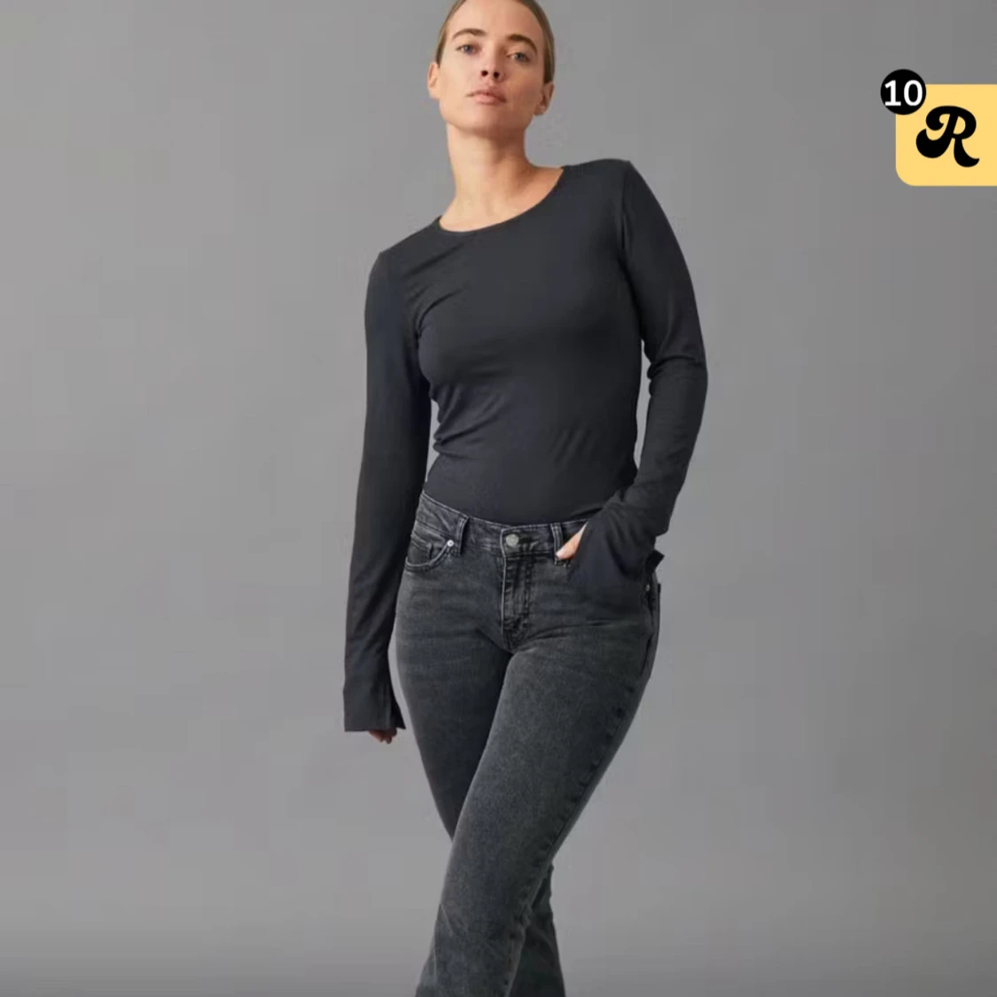 Svartgråa bootcut jeans från Ginatricot