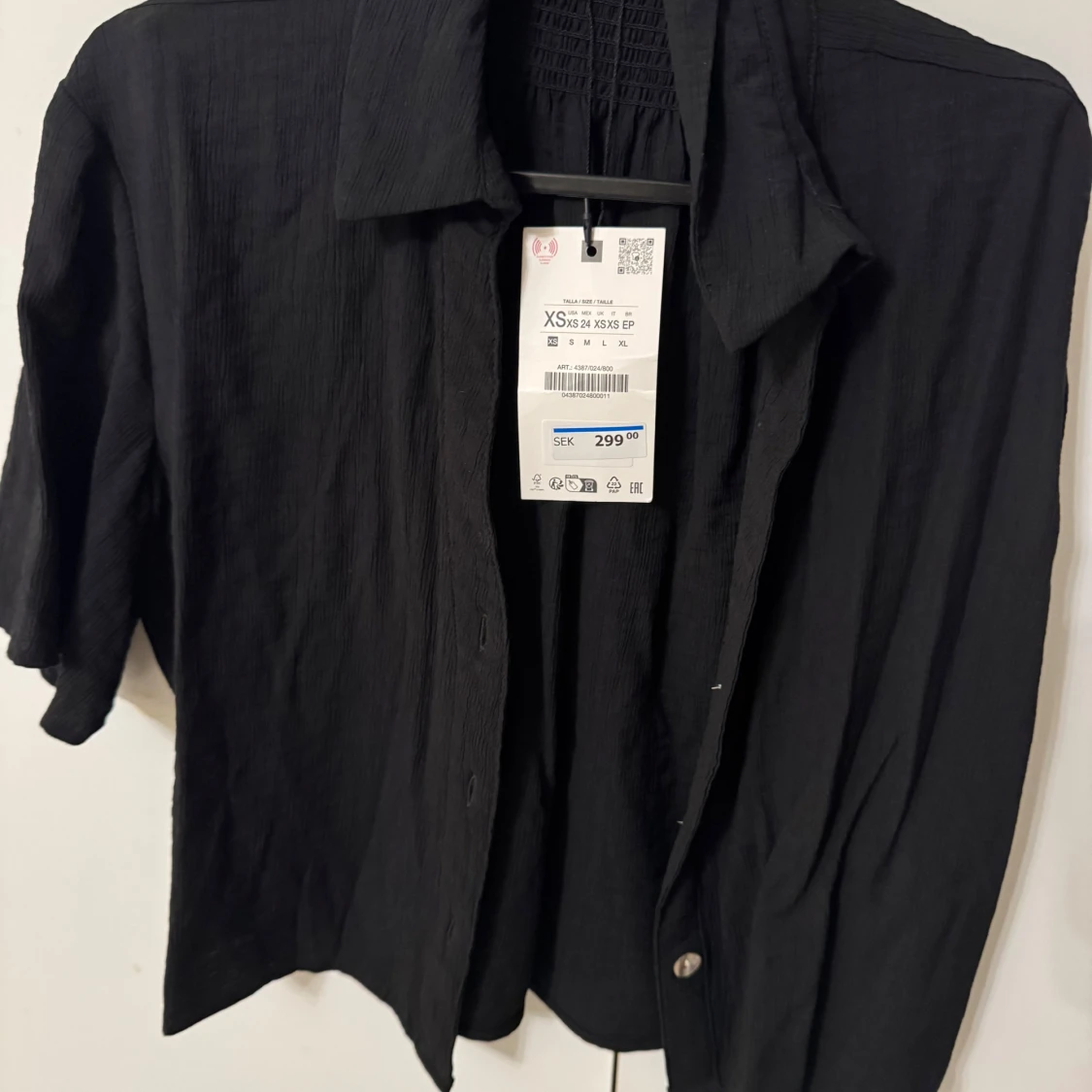 Svart kortärmad skjorta från Zara - 2