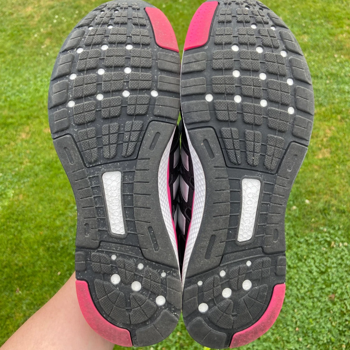 Adidas Bounce svarta sneakers strl 42 - 4