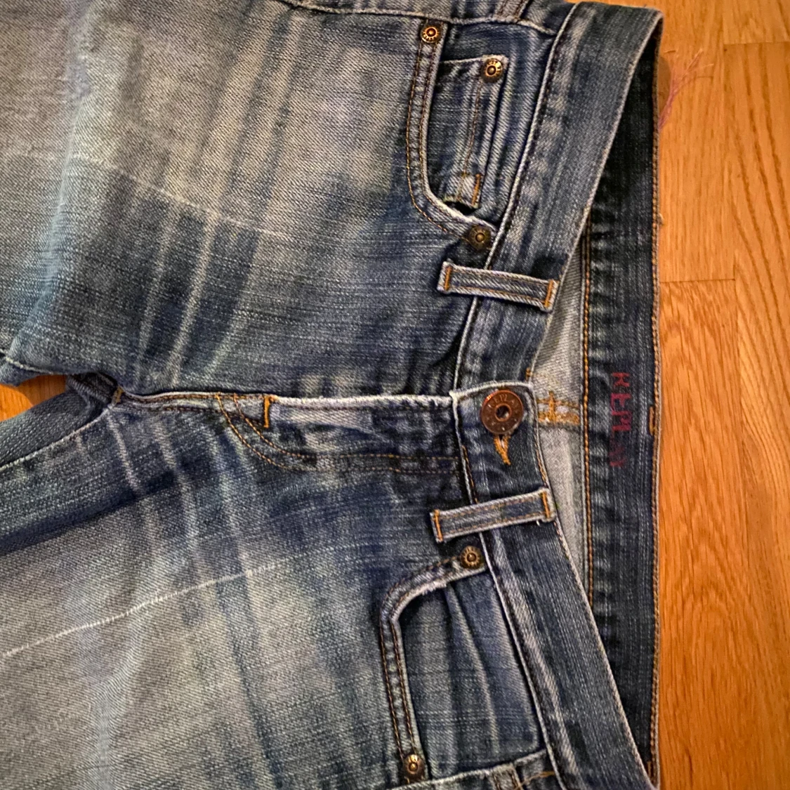 Replay bootcut jeans med slitningar - 1