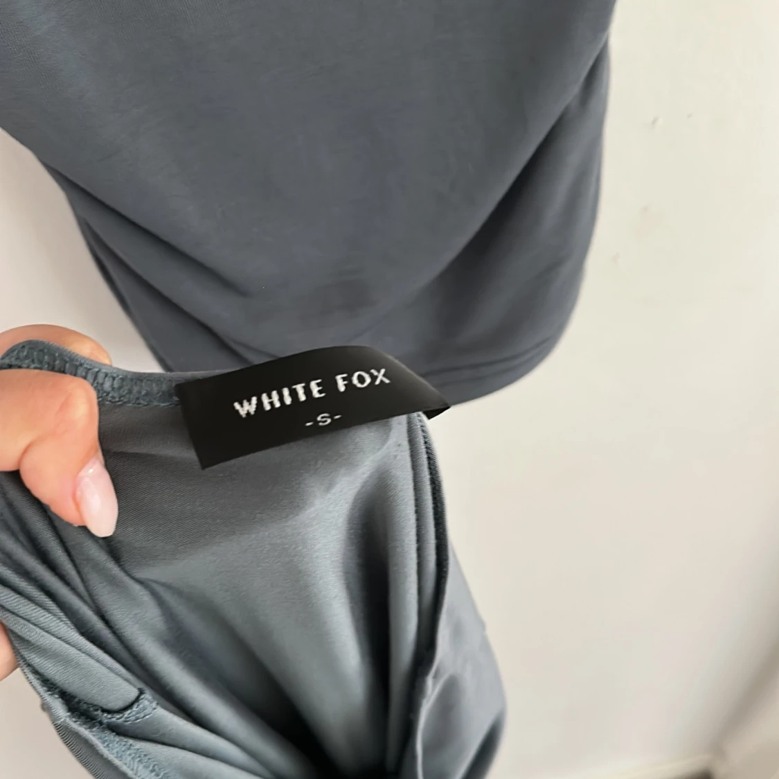 Grått set från White Fox - 3